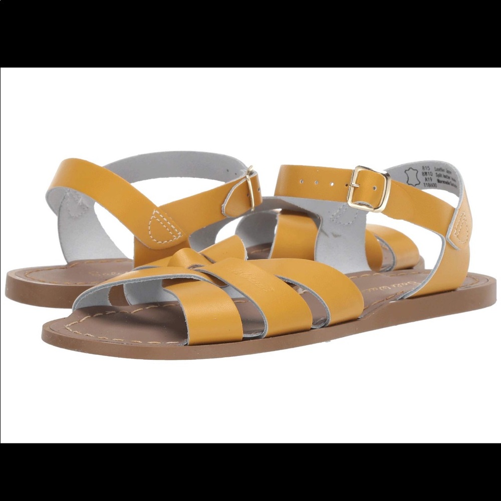 Women’s original mustard Salt water size 7 (or size 5 big kid)